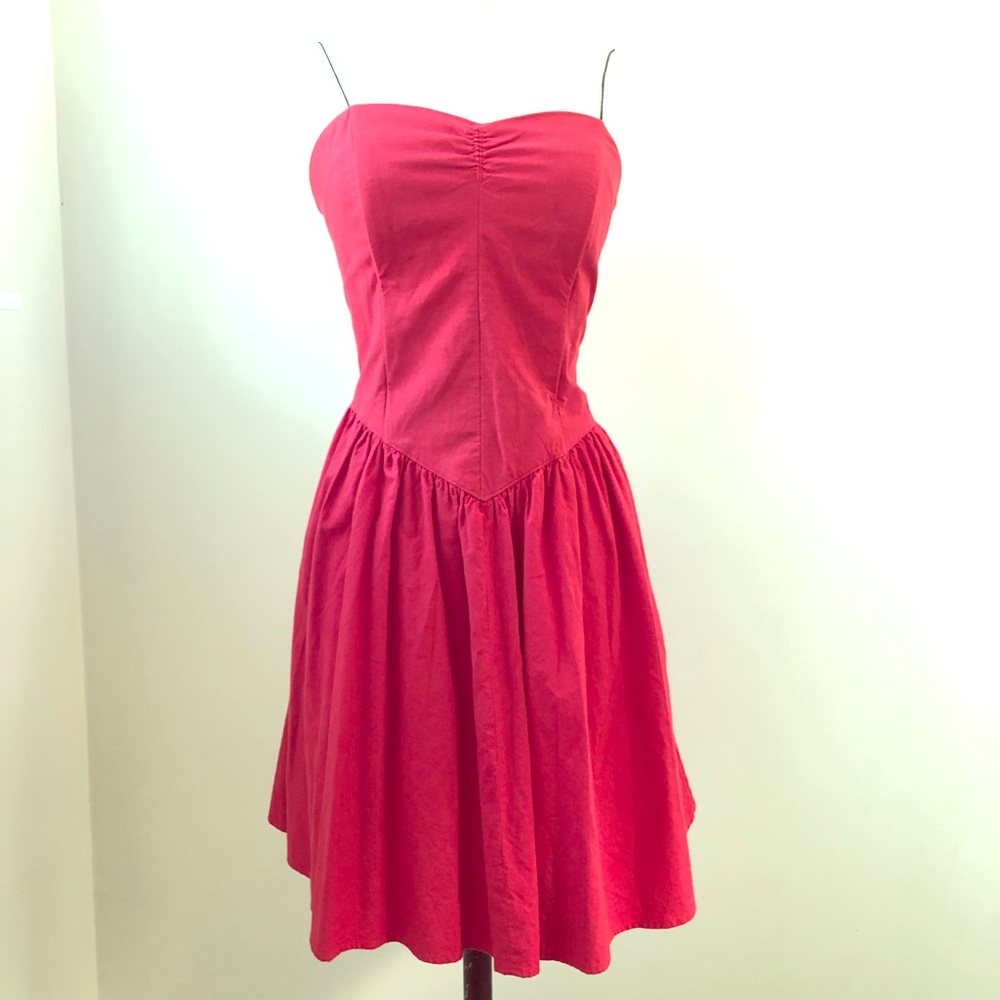 Red strapless dress fits sz 4-6